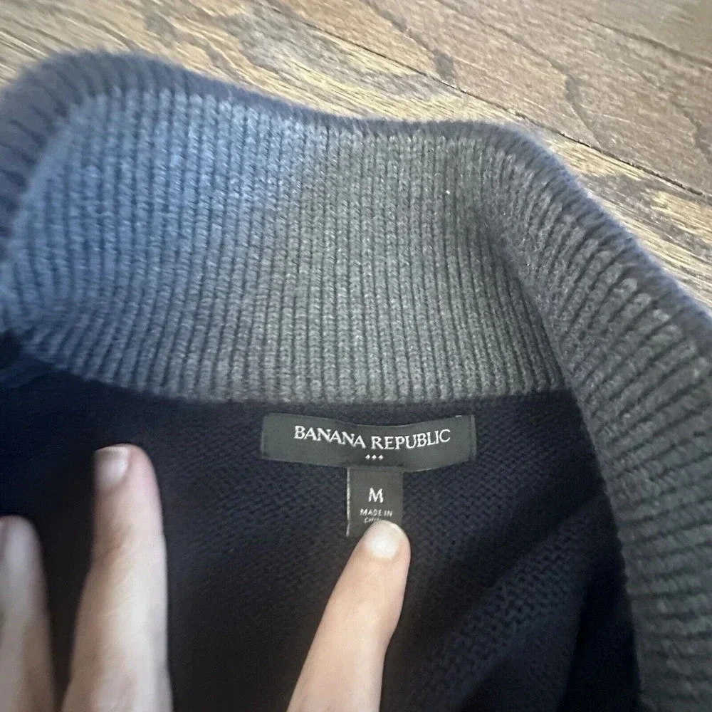 BANANA REPUBLIC MOCK NECK 1/4 BUTTON UP MILITARY SWEATER - NAVY Size M